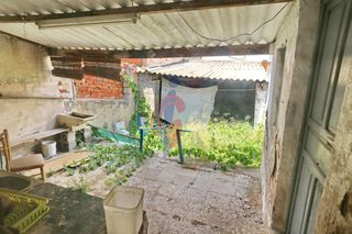 Casa in Calle san pedro 26. Casa de pueblo para reformar o construir nueva!