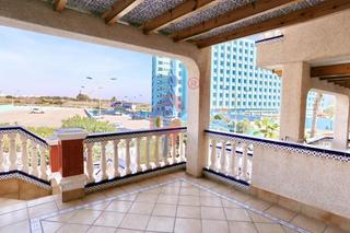 Casa adossada a Calle alemania 28. Se vende encantador bungalow de tres dormitorios en el moncayo,
