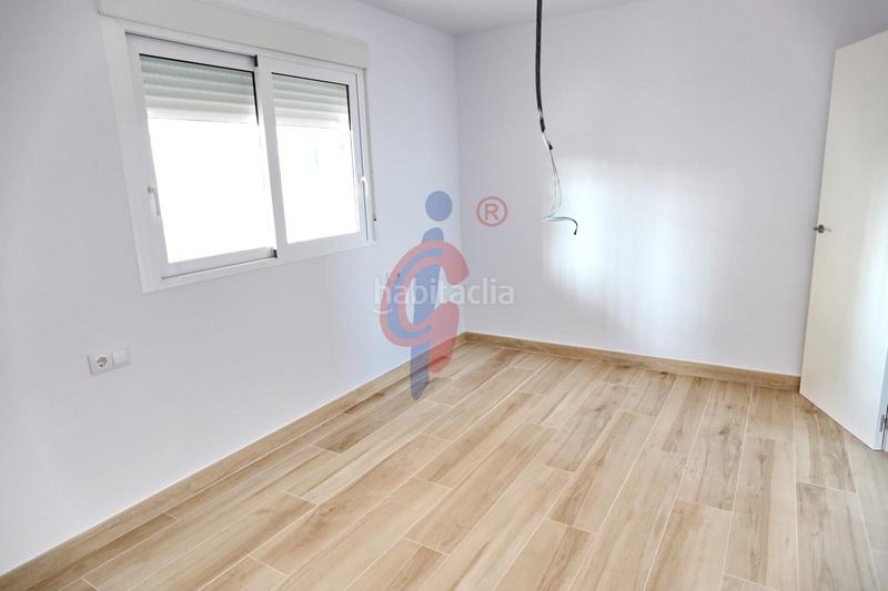 Foto 964cdb77-34fb-4051-91fd-ef43c2a47e5d. Appartement in calle ingeniero juan garcia 74 in Puerto Deportivo Guardamar del Segura