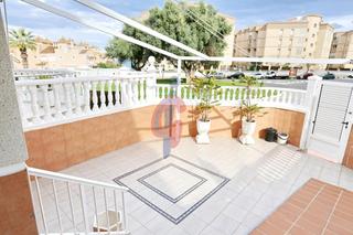 Casa adossada a Avenida las viñas 51. Espectacular chalet adosado en urbanización las viñas en guardam