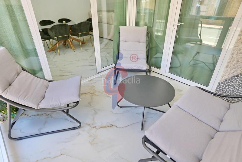 Foto 18c80f5e-8cda-4b99-9ecf-5b538a19dbd4. Piano terra in calle calle de ausiàs march 80 in Pueblo Guardamar del Segura