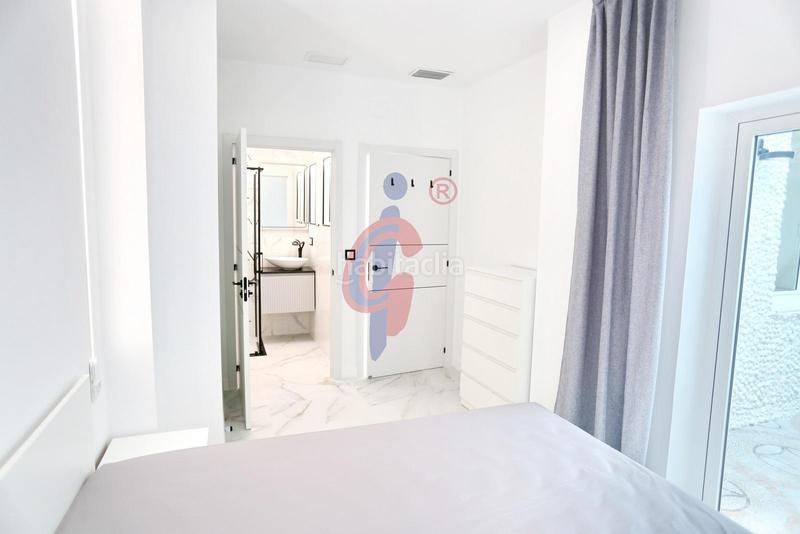 Foto 8386d99e-093b-4419-9396-0b605c02b9fe. Piano terra in calle calle de ausiàs march 80 in Pueblo Guardamar del Segura