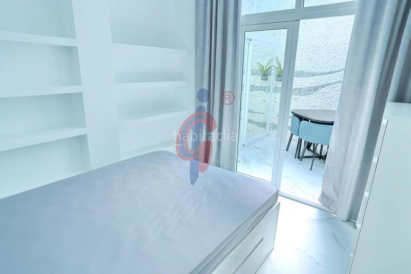 Foto 9c0102fe-e478-4b60-bce2-ffbc3f89231f. Piano terra in calle calle de ausiàs march 80 in Pueblo Guardamar del Segura