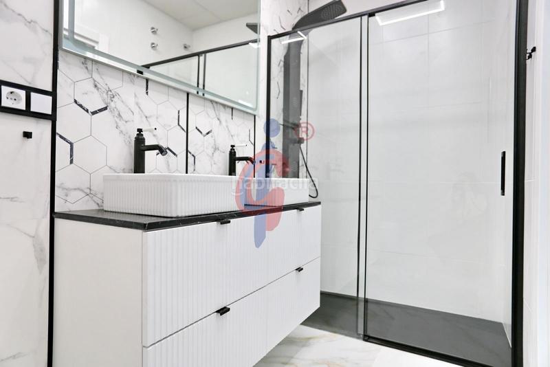 Foto a084bbb6-46f9-4f35-a5ec-1d8877158520. Piano terra in calle calle de ausiàs march 80 in Pueblo Guardamar del Segura