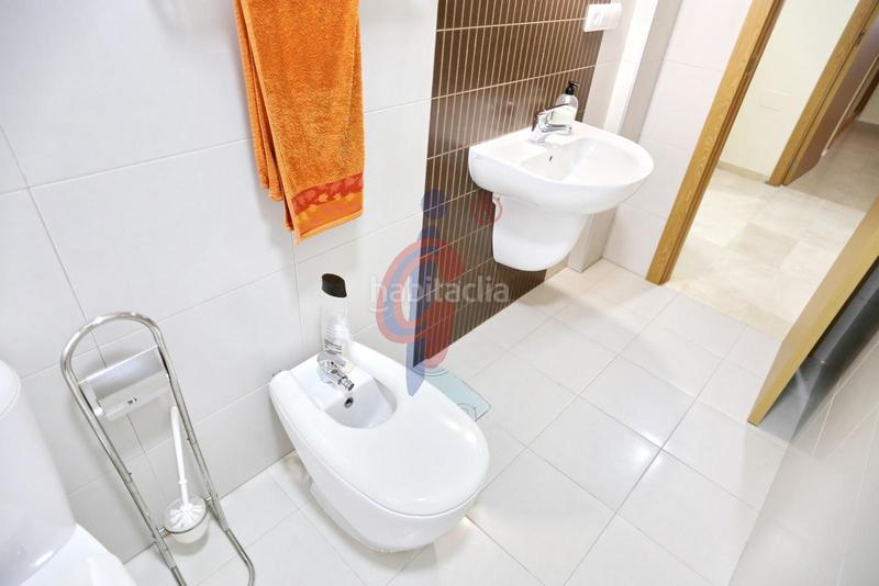 Foto 0ca4568a-9ee5-428d-a99c-6c2926acd3e1. Casa adossada a calle cortes valencianas a Los Secanos Guardamar del Segura