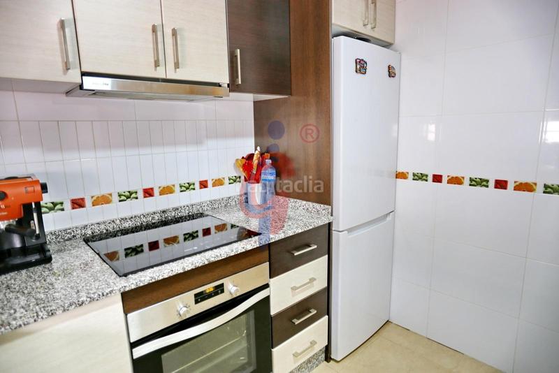 Foto 633bfbfd-5619-43cf-9a31-5eeac1db1546. Casa adossada a calle cortes valencianas a Los Secanos Guardamar del Segura