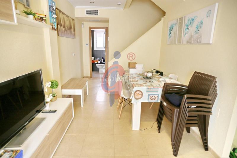 Foto 7f1fd577-3597-476b-83ce-2183461dab2f. Casa adossada a calle cortes valencianas a Los Secanos Guardamar del Segura