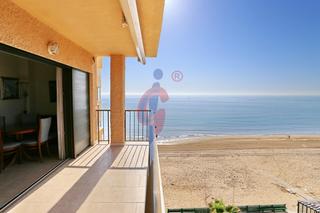 Apartament a Avenida libertad 79. Exclusiva vivienda en primera línea de playa  edificio casablanc