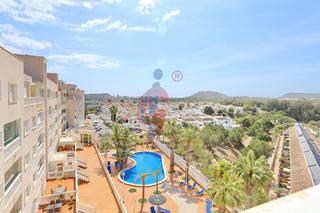 Attique à Calle bertomeu roig 12. Ático en venta en el residencial colina real, guardamar del segu