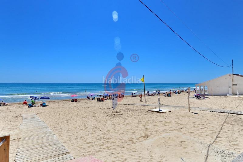 Foto cb7cc6d3-b629-4a1d-8432-f240691a0922. Estudi a calle azorín 2 a Guardamar Playa Guardamar del Segura