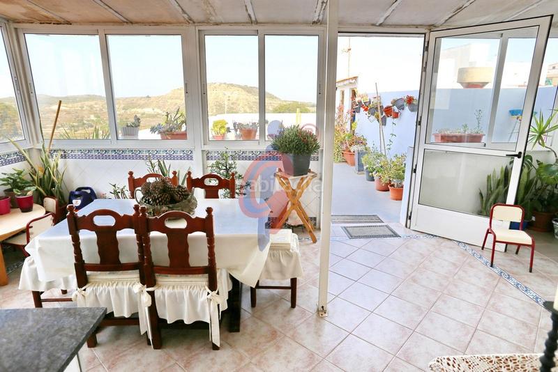 Foto 1dde1518-4e6b-4250-95fd-412b1bc06452. Ático en calle crevillente 1 ático luminoso con gran terraza y vistas despejadas en Guardamar del Segura