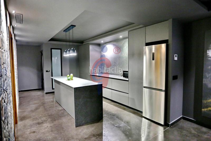 Foto 039e556b-1369-483f-aee3-7631ec06ea12. Locale commerciale in calle crevillente 27 in Pueblo Guardamar del Segura