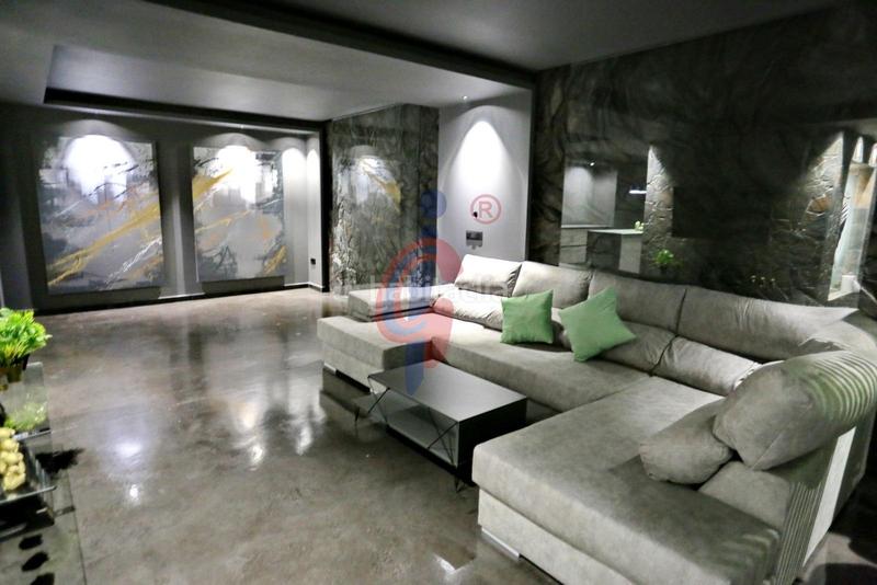 Foto 28a7cc59-e3df-42e8-8a36-1fe127d6a87f. Locale commerciale in calle crevillente 27 in Pueblo Guardamar del Segura