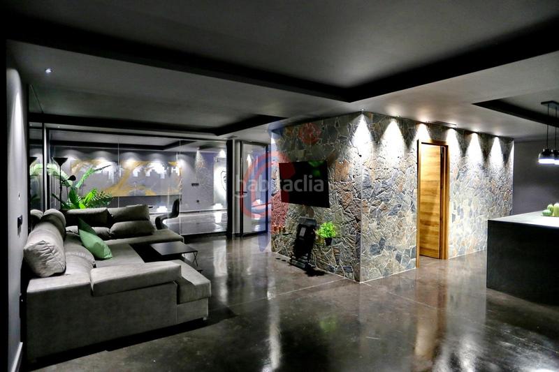 Foto b666bb3b-29e2-427e-9653-e1889c5b4778. Locale commerciale in calle crevillente 27 in Pueblo Guardamar del Segura