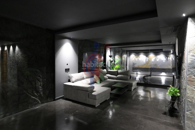 Foto be35a7f5-bdd8-4542-83c2-35687365f999. Locale commerciale in calle crevillente 27 in Pueblo Guardamar del Segura