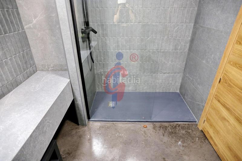 Foto f4da4e2a-de6a-428f-8ab3-31278a618f51. Locale commerciale in calle crevillente 27 in Pueblo Guardamar del Segura