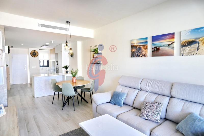 Foto 0f4f115d-cb9b-4db1-96f2-56647fa9779b. Apartment in avenida del puerto 16 in Puerto Deportivo Guardamar del Segura