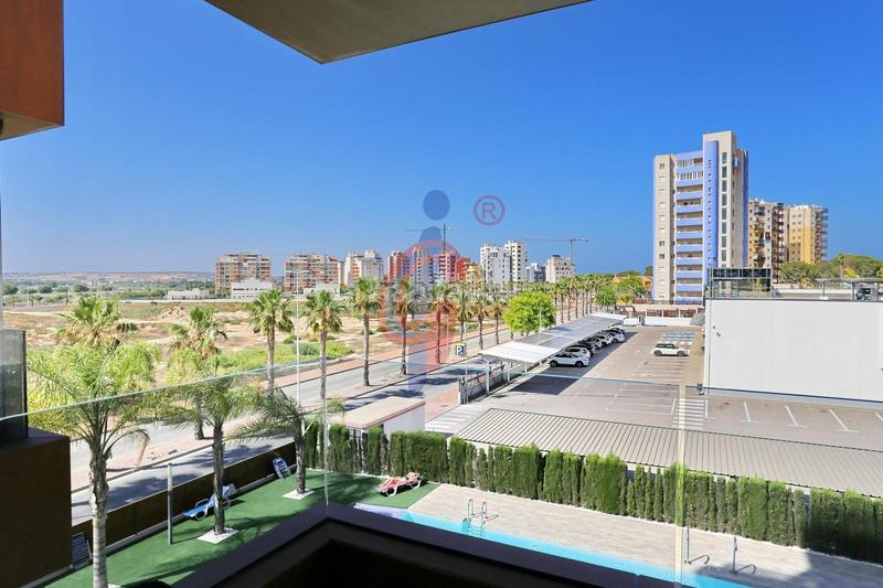 Foto 4262aa94-5df8-48d7-b70b-13d1233b18a0. Apartment in avenida del puerto 16 in Puerto Deportivo Guardamar del Segura