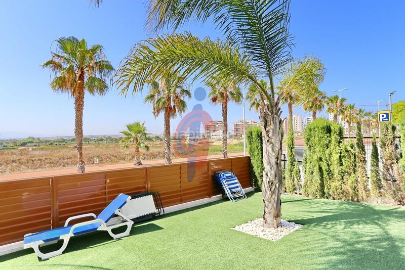Foto cc892ab4-e1b7-4e75-af60-c6da5efce4f5. Apartament a avenida del puerto 16 a Puerto Deportivo Guardamar del Segura