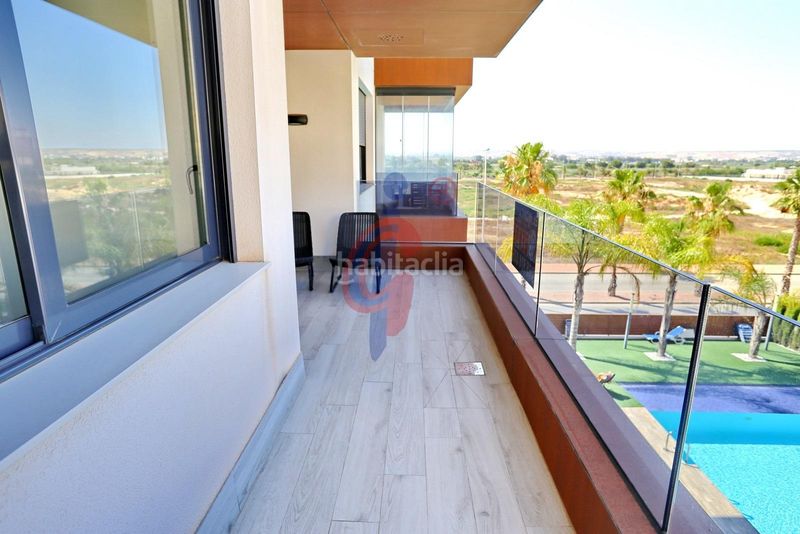 Foto eea95f02-20fc-4ff7-9fd6-2e740cea26e1. Apartament a avenida del puerto 16 a Puerto Deportivo Guardamar del Segura