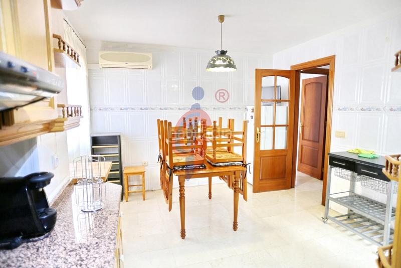 Foto 6ffbb3a6-b5fb-4d8d-aee5-3e16f480af24. Piccolo appartamento in avenida madrid 18 in Puerto Deportivo Guardamar del Segura