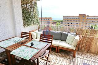 Appartement à Urbanizacion lomas del polo 6. Apartamento reformado con gran terraza y vistas despejadas a la