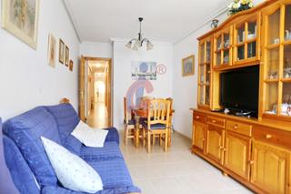 Appartement in Avenida avenida de las américas 3. Se ofrece en venta acogedor apartamento de dos dormitorios con o