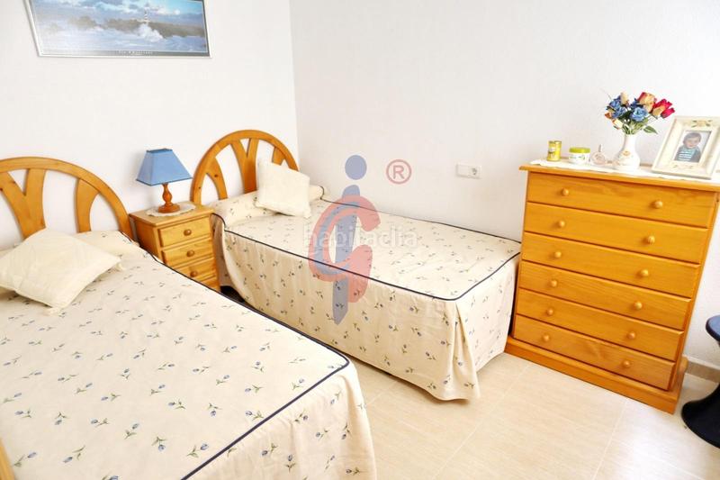 Foto 05a13888-2fcc-4f52-a7cc-331099d57bb2. Apartamento en avenida de las américas 3 se ofrece en venta acogedor apartamento de dos dormitorios con orientación sur. en Guardamar del Segura