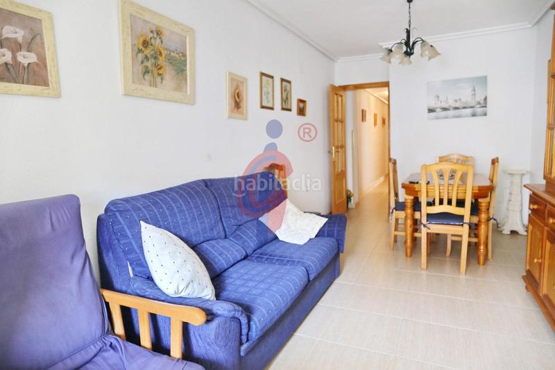 Foto 0ea57d2f-be00-4cbd-9e4d-665c10438b1b. Apartamento en avenida de las américas 3 se ofrece en venta acogedor apartamento de dos dormitorios con orientación sur. en Guardamar del Segura