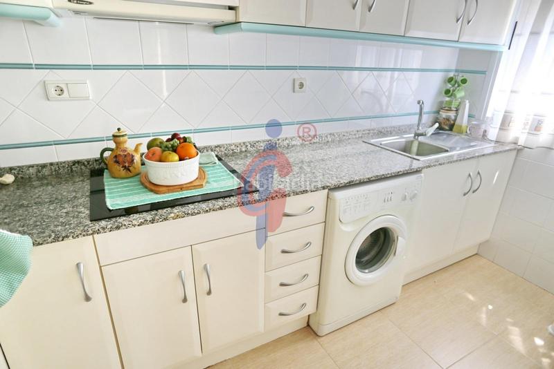 Foto b49ad44b-a8d0-4737-9ee6-8ed6bb61a3ea. Apartamento en avenida de las américas 3 se ofrece en venta acogedor apartamento de dos dormitorios con orientación sur. en Guardamar del Segura