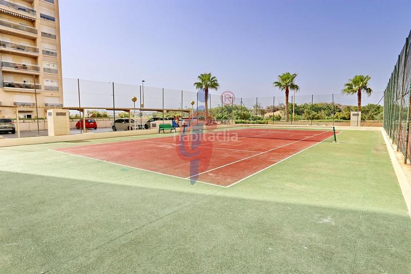 Foto 0e83d5ff-f868-422b-9ee2-dff94d869851. Apartamento en calle médico basilio paredes 19 luminoso apartmaento de 3 dormitorios con espectaculares vistas al mar y al río en la exclusiva urbanización puertomarino, guardam en Guardamar del Segura