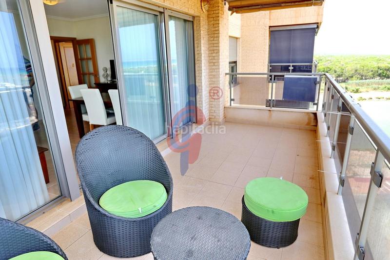 Foto 16319254-723d-4c23-ad56-1b672495cc5c. Apartamento en calle médico basilio paredes 19 luminoso apartmaento de 3 dormitorios con espectaculares vistas al mar y al río en la exclusiva urbanización puertomarino, guardam en Guardamar del Segura