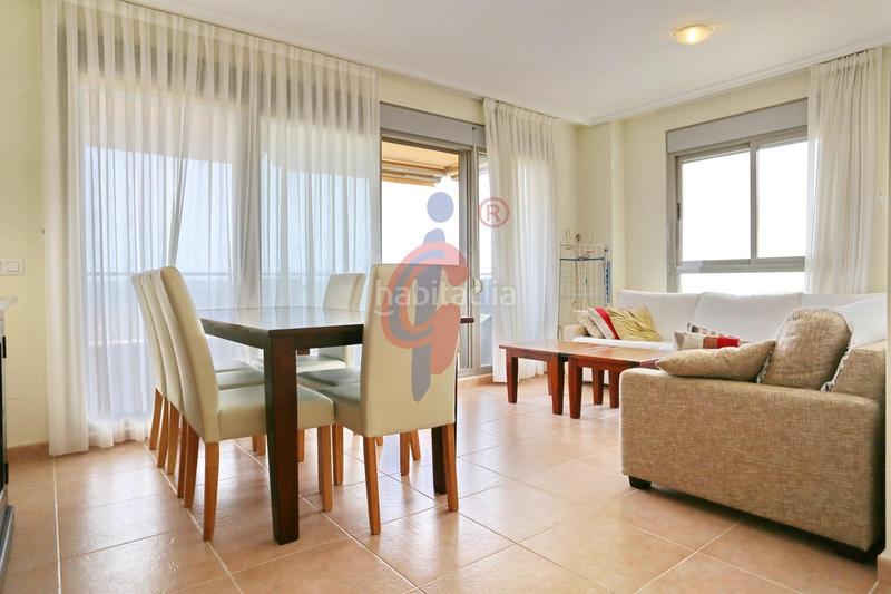 Foto 2220745e-4cb6-4670-a421-3f8087478f88. Apartamento en calle médico basilio paredes 19 luminoso apartmaento de 3 dormitorios con espectaculares vistas al mar y al río en la exclusiva urbanización puertomarino, guardam en Guardamar del Segura