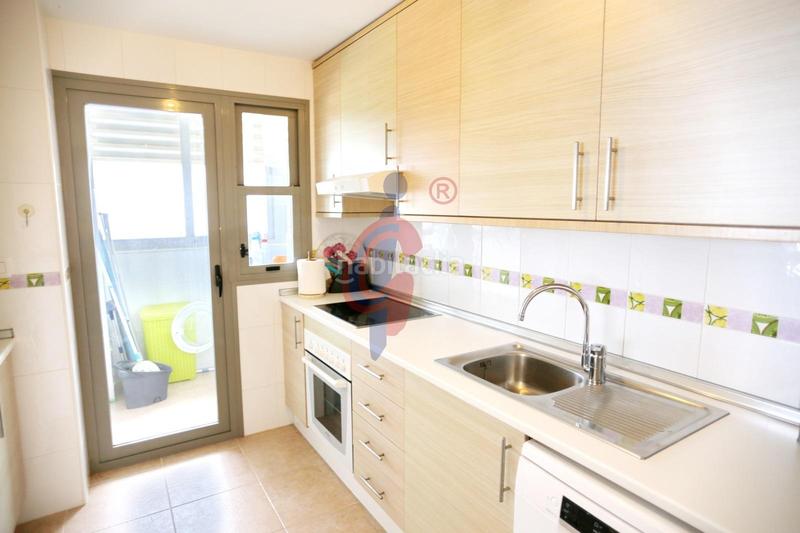 Foto 8b8c2986-bee0-41d2-bc60-21b59a9ee22a. Apartamento en calle médico basilio paredes 19 luminoso apartmaento de 3 dormitorios con espectaculares vistas al mar y al río en la exclusiva urbanización puertomarino, guardam en Guardamar del Segura