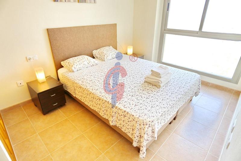Foto 903b3a32-6614-4bcf-93e7-aa47ab168f8c. Apartamento en calle médico basilio paredes 19 luminoso apartmaento de 3 dormitorios con espectaculares vistas al mar y al río en la exclusiva urbanización puertomarino, guardam en Guardamar del Segura