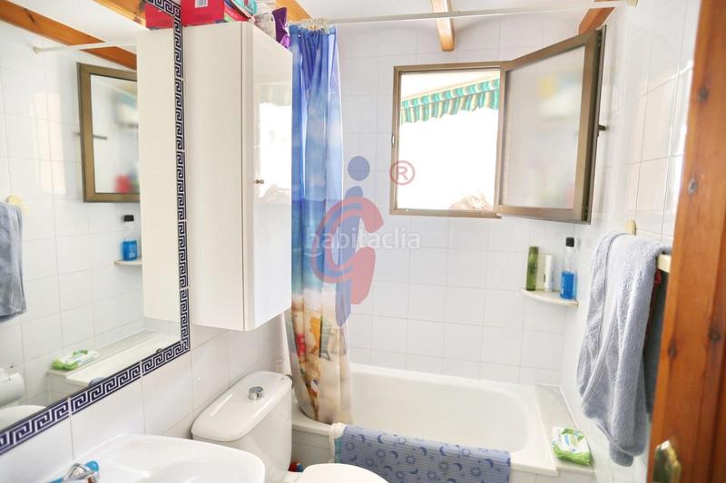 Foto 414c1ecf-a1ad-4c9d-b21a-0aafd5251554. Duplex in calle dolores viudez blasco 131 in Las Viñas Guardamar del Segura