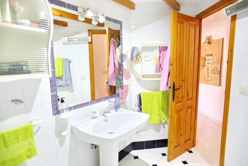 Foto 4663cade-ce6b-4a0f-973d-2eba5cf71000. Duplex in calle dolores viudez blasco 131 in Las Viñas Guardamar del Segura