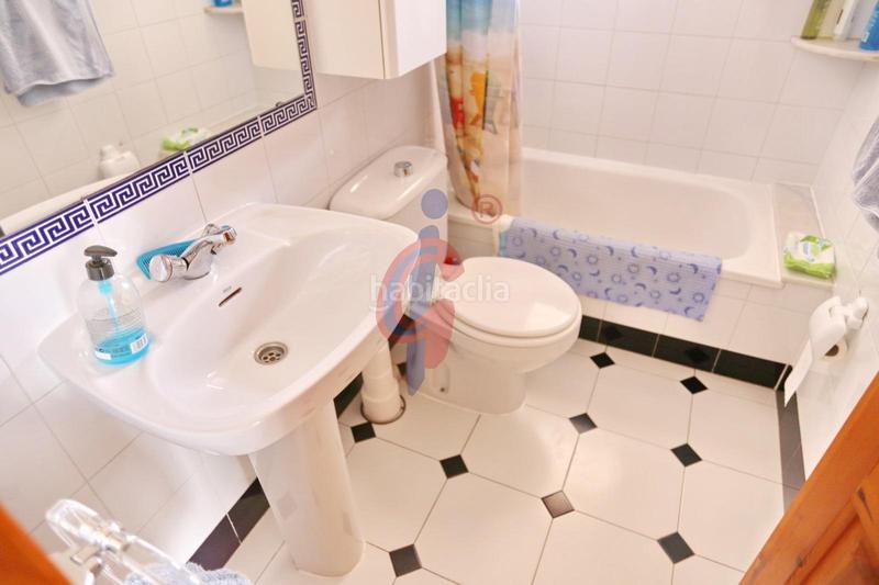 Foto 6261fbdd-955b-4c24-a3a9-d9a93b618829. Duplex in calle dolores viudez blasco 131 in Las Viñas Guardamar del Segura
