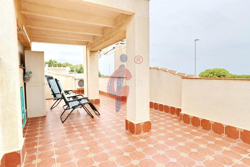 Foto 3ec7dd84-d3cb-4156-884c-5a015d01eb0c. Casa adosada en calle sorell 20 oportunidad en pinomar, ! acogedor bungalow en venta, a solo 400m de la playa en Guardamar del Segura
