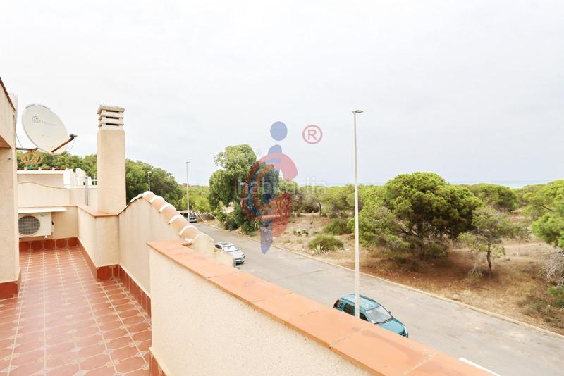 Foto 43b9e2fc-f3a7-45e1-b83c-43cee02664ca. Casa adosada en calle sorell 20 oportunidad en pinomar, ! acogedor bungalow en venta, a solo 400m de la playa en Guardamar del Segura