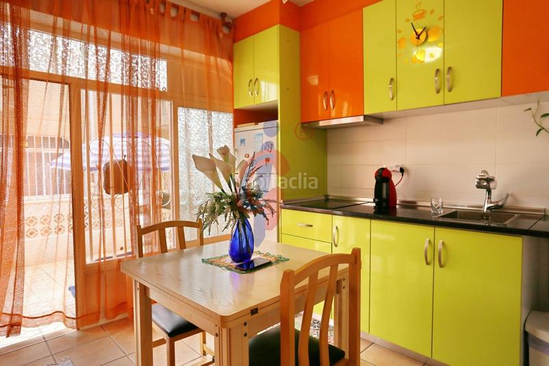 Foto 601936a9-e73d-4a41-9c8a-f0db196ec81e. Casa adosada en calle sorell 20 oportunidad en pinomar, ! acogedor bungalow en venta, a solo 400m de la playa en Guardamar del Segura