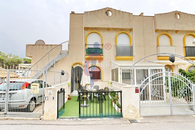 Foto ac36ef8b-55b8-4e69-b27c-b838c79a2558. Casa adosada en calle sorell 20 oportunidad en pinomar, ! acogedor bungalow en venta, a solo 400m de la playa en Guardamar del Segura