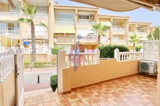 Rez-de-chaussée à Avenida cervantes 0. En venta preciosa planta baja en la urbanización pinar de guarda