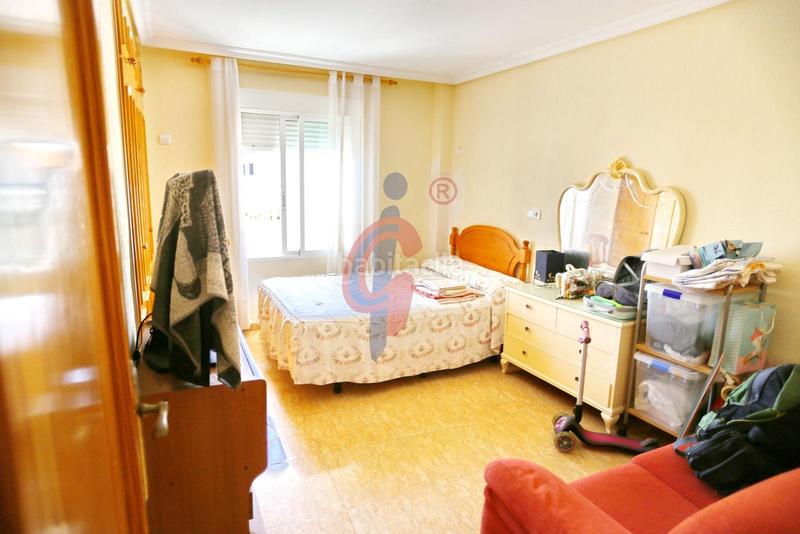 Foto 411ba490-2073-4571-90b0-c85cdbbca813. Rez-de-chaussée dans avenida libertad 1 dans Guardamar Playa Guardamar del Segura