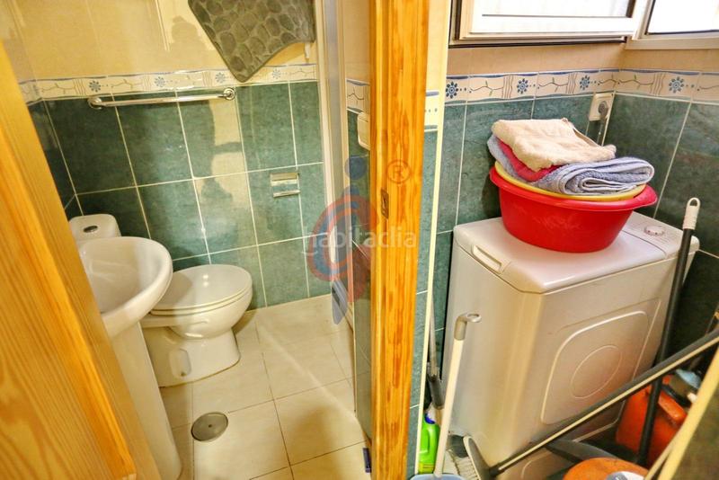 Foto 4793a291-7e9d-4c16-9f8a-10262abfc419. Rez-de-chaussée dans avenida libertad 1 dans Guardamar Playa Guardamar del Segura