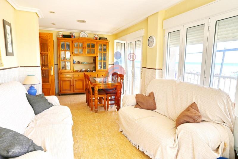 Foto 85b03d59-8336-4ac3-a8d7-aa4585f2e657. Rez-de-chaussée dans avenida libertad 1 dans Guardamar Playa Guardamar del Segura