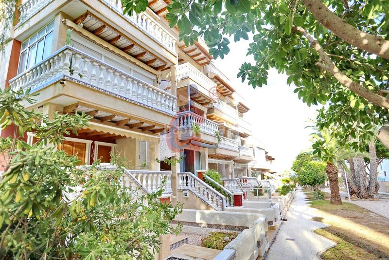 Foto 2975bddf-df2c-41d9-a6aa-7a0ff371a1e9. Àtic a calle italia 54 a El Moncayo - El Pòrtic Guardamar del Segura