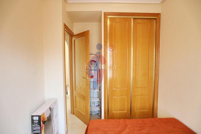 Foto 3ef48a01-c161-444c-a4ad-f608642deb43. Apartament a avenida puerto 39 a Puerto Deportivo Guardamar del Segura