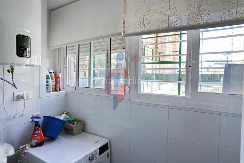 Foto 45fe35eb-e0ca-451e-b4bf-412deea3809f. Piano terra in calle alcalde rosalino pérez hernández 31 in Guardamar del Segura