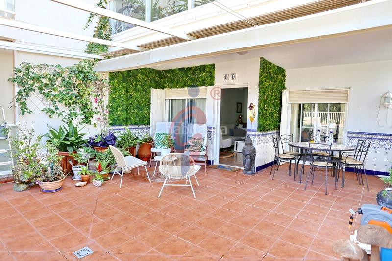 Foto c5826172-d540-4ced-b3b9-f3e3ca9cf392. Piano terra in calle alcalde rosalino pérez hernández 31 in Guardamar del Segura